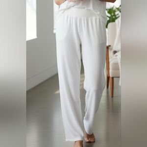 🧨 Talbots White Pullon Lounge Pants